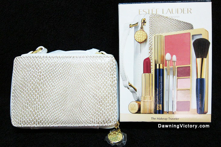 Estee Lauder The Makeup Traveler Exclusive Collection